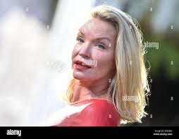 Ashley scott hi-res stock photography and images