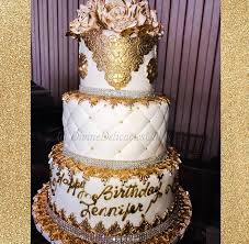 Gratis untuk komersial tidak perlu kredit bebas hak cipta. Mewahnya Kue Ulang Tahun Jlo Setinggi 6 Tingkat Dengan Taburan 10 000 Swarovski