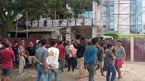 Warga negara indonesia yang bertaqwa kepada tuhan yang maha esa, setia dan taat kepada pancasila, uud 1945 dan negara kesatuan republik indonesia. Pekerja Proyek Rsud Tembilahan Kembali Mogok Kerja