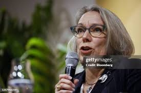 16 Miranda Ballentine Photos & High Res Pictures