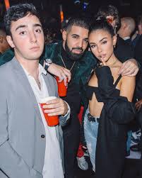 Zack bia is an american instagram star, dj, and entrepreneur who rose to fame in 2017 after he started dating internet star and singer madison beer. Madisonbeersource Madison Beer Zack Bia And
