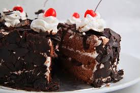 Ingredients Pour Le Biscuit 6 œufs Separes 150 G De Sucre En Poudre 50 G De Maizena 3 C A S De Cacao En Poud Gateau Foret Noire Recette Chocolat Idee Gateau
