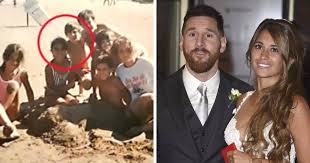 Barcelona forward lionel messi has left fans feeling disturbed after he locked lips with his wife antonela roccuzzo for a music video. Unpublished Picture Of Leo Messi And Antonella Roccuzzo Surfaces Online Tribuna Com