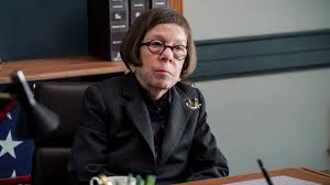 Hetty Revient Il Sur Ncis Los Angeles Il Est Bien Plus Que Temps Pour Une Mise A Jour Series 80