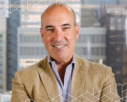 GlobeSt. Recognizes CEO Les Hiscoe as a 2024 Best Boss in Commercial Real  Estate