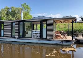 Finden sie ihr neues zuhause auf athome. Hausboot Nordsee Hausboote Zur Miete In Wilhelmshaven Niedersachsen Deutschland In 2020 Hausboot Wilhelmshaven Unterkunft