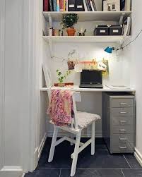 Feb 16, 2021 · here are 7 awesome work office decorating ideas to help you inject some personality and color into your workspace to inspire creativity, productivity, and positivity in your work day. Pin Auf Desks Offices