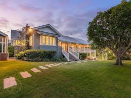 House For Sale At 19 Goldsbrough Road Taringa Qld 4068 View Property Photos Floor Plans Local School Catchments Lots More On D House Property Real Estate