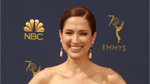 It was so cool to play a character that was so excited about everything that was. Who Does Ellie Kemper Think Erin Should Have Dated On The Office Youtube