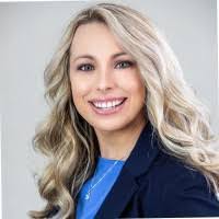 Nicole Showalter's Instagram, Twitter & Facebook