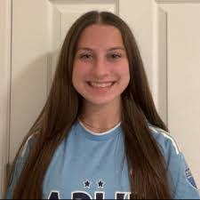 Kayla Pardini's Instagram, Twitter & Facebook