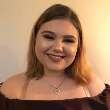 Sarah Toole's Instagram, Twitter & Facebook