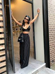 She is a fashion entrepreneur and the owner of bonang matheba entertainment. Bonang Matheba On Twitter Sup