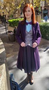 11th Doctor Female Buscar Con Google 11th Doctor Costume Doctor Who Cosplay Doctor Who Costumes