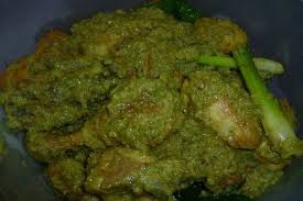 Menu sambal hijau ini sangat sesuai dimasak dengan ayam, ikan bawal, ikan keli ataupun ikan bilis. Facebook