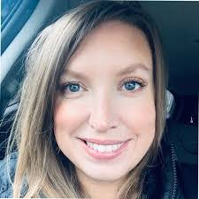 Carissa Bruner's Instagram, Twitter & Facebook