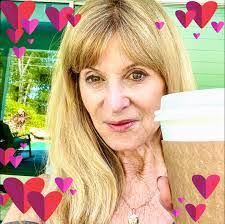 Wendy Binder's Instagram, Twitter & Facebook