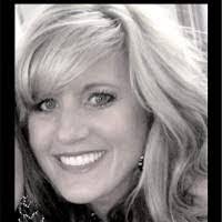 Carrie Strauch's Instagram, Twitter & Facebook