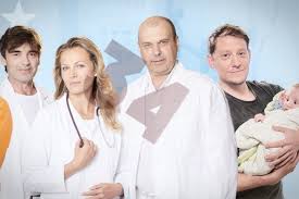 Ordinace v růžové zahradě 2 958. Ordinace V Ruzove Zahrade 2 969 Voyo