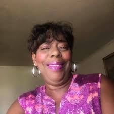 Jennifer Critchlow's Instagram, Twitter & Facebook