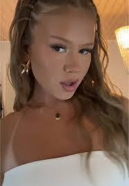 Olivia Pyles's Instagram, Twitter & Facebook