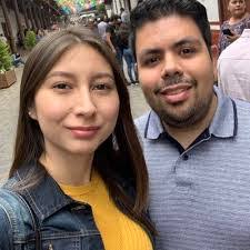 Leslie Conde's Instagram, Twitter & Facebook