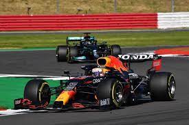 Max verstappen aimed a dig at mercedes after his race was once again ruined by the silver arrows. Crash Von Verstappen Neue Dimension Der Rivalitat Formel 1 Speedweek Com