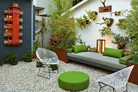 Tapi ada tantangan tersendiri ketika mendekorasi ruang santai minimalis. 9 Inspirasi Ruang Santai Ini Dijamin Buat Lelah Langsung Hilang