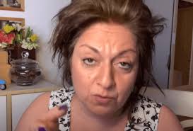 Ο χάρης ρώμας αμετακίνητος για τη σοφία μουτίδου και το καφέ της χαράς. Kontra Meta3y Sofias Moytidoy Xarh Rwma Gia To Kafe Ths Xaras Videos Greek Web Tv Live