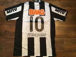  15  he scored twice against his former club atletico mineiro, but the rabbit ended up losing the game by turning 3 to 2. 2013 Atletico Mineiro Vintage Old Jerseys Classic Football Shirts