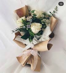 Boquette flowers, beautiful bouquet of flowers, luxury flowers, spring aesthetic, images esthétiques. Fresh Flower Bouquet Valentine Day Hobbies Toys Stationery Craft Flowers Bouquets On Carousell