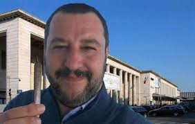 Ｐａｄｏｖ/ａ/ ｓｈｉｔｐｏｓｔｉｎｇ パドヴァ