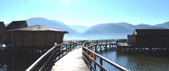 Situat în berzasca, complexul este compus din 15 căsuţe suspendate pe apă şi te face să te simţi nu doar. Complex Egreta Ro Complex Egreta