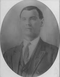 Elijah Scalf's Instagram, Twitter & Facebook