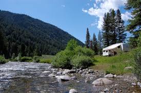 Located on fiesta bay, this rv park offers regular serviced campsites as well as vip supersites complete with private fenced patio. Boondocking Free Camping How To Find Free Rv Campsites Roads Less Traveled