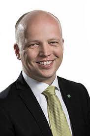 Trygve slagsvold vedum is an actor, known for maskorama (2020), huskestue (2015) and økolandsbyen (2015). Trygve Slagsvold Vedum Wikiwand