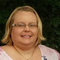 Robyn Short's Instagram, Twitter & Facebook