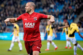 35 (born 16 feb, 1985). Ron Vlaar Is Het Symbool Van De Wederopstanding Van Az De Volkskrant