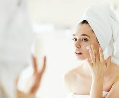 Extra virgin cold pressed coconut oil has multiple health benefits, notably in hair and skin care. Organic Coconut Oil For Skin Hair Face And Cooking Foodspring
