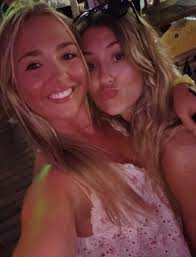 Meredith Meriwether (@meredith.meriwether) • Instagram photos and videos