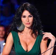 Jun 16, 2021 · mihaela rădulescu și felix baumgartnet sunt împreună de 7 ani și formează unul dintre cele mai frumoase și solide cupluri din showbiz. Cum AratÄƒ È™i Cat De Mare S A FÄƒcut Ayan Fiul Mihaelei RÄƒdulescu E BÄƒrbat In ToatÄƒ Regula InvÄƒÈ› SÄƒ MÄƒ Dau UÈ™or Deoparte Dcnews