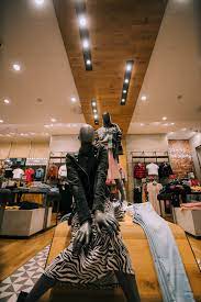 Dieser internetauftritt gehört zur unternehmensgruppe der unser kundenservice hilft ihnen gerne weiter! Shop The Look Peek Cloppenburg Mega Mall Bucuresti Facebook