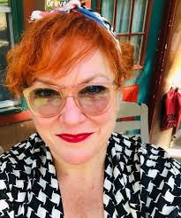 Beth Barden's Instagram, Twitter & Facebook