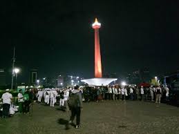 Hujan bogor mulai subuh hari ini 25 februari 2020 banjir di jakarta. Anies Baswedan Dan Amien Rais Subuh Sudah Di Arena Reuni 212 Metro Tempo Co