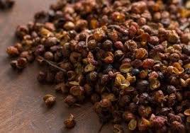 Culture Et Recolte Du Poivre De Sichuan En France Poivre De Sichuan Manger Des Fruits Fruits Secs Bio