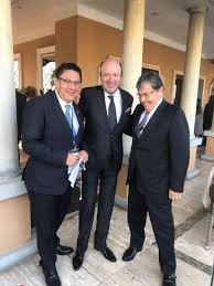 Julio sánchez cristo is a colombian radio personality, born 9 january 1959 in bogotá. Nestor Ponguta Ø¯Ø± ØªÙˆÛŒÛŒØªØ± Con El Director De W Radio Julio Sanchez Cristo Y El Canciller Carlos Holmes Trujillo Luego De La Audiencia Del Presidente Ivan Duque Con El Papa Francisco Pontifex Es