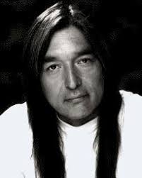 Graham Green Oneida Love His Acting Skills Became A Big Fan When I Saw The Movie Clea Native American Actors Native American Men Native American Peoples