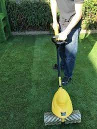 How Do You Keep Fake Grass Clean Learn How To Clean Artificial Grass On A Weekly And M Artificial Grass Backyard Fake Grass Backyard Artificial Plants Outdoor