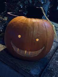i cosplayed reaper nagisa for halloween- so a koro sensei pumpkin was only  fitting 😅 : r/Korosensei