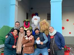 He had previously encountered one of the children at her elementary school, where he flashed her and other girls. Hay Demasiadas Imagenes Negativas Sobre El Pueblo Gitano